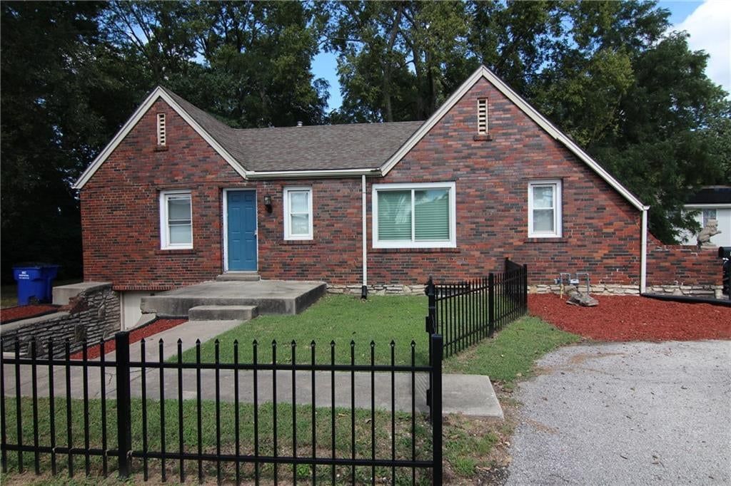 5840 Blue Ridge Boulevard — photo 3