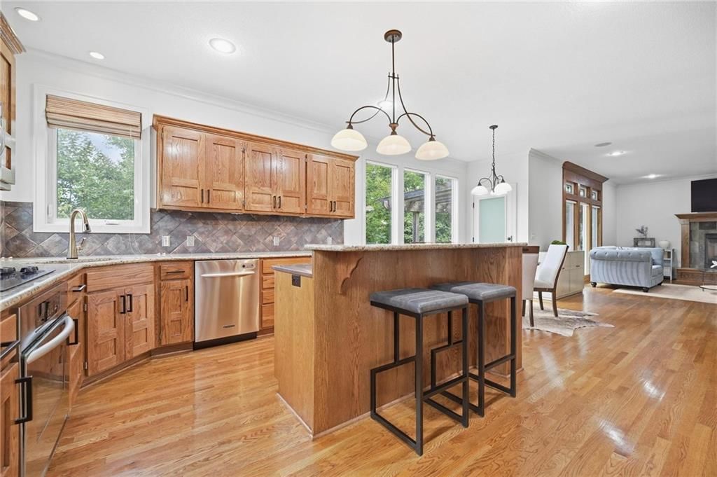 4922 W 155th Terrace — photo 9