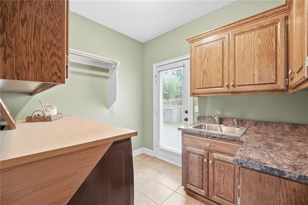 4922 W 155th Terrace — photo 32