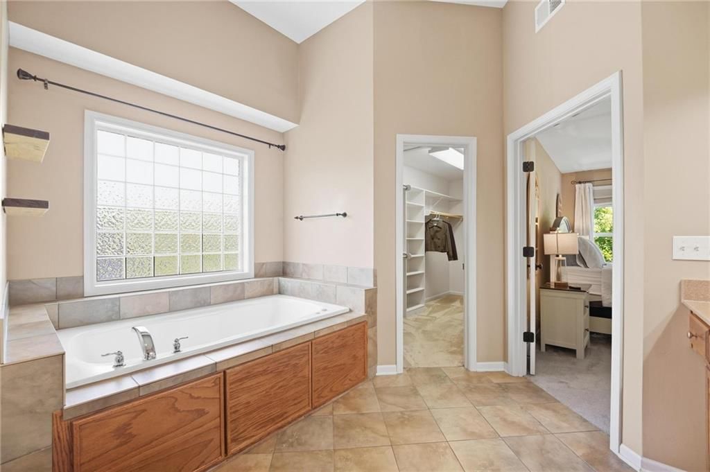 4922 W 155th Terrace — photo 50