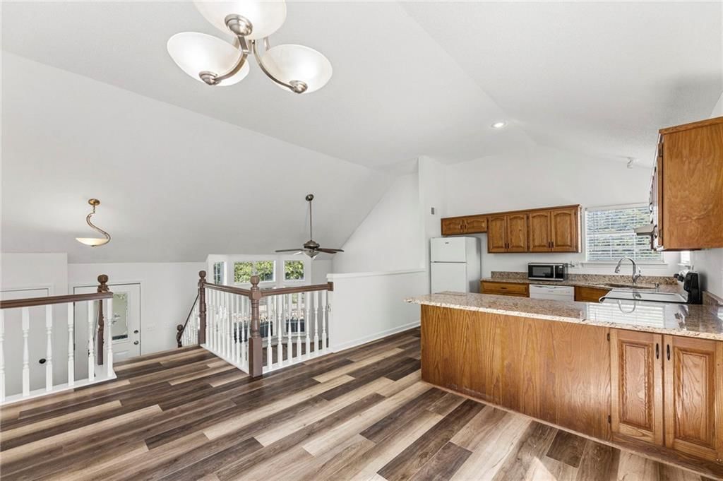 8007 W 148th Terrace — photo 11