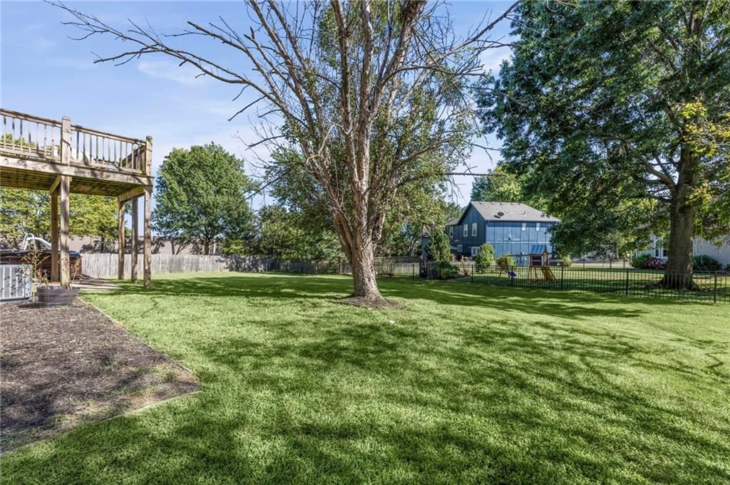 8007 W 148th Terrace — photo 40
