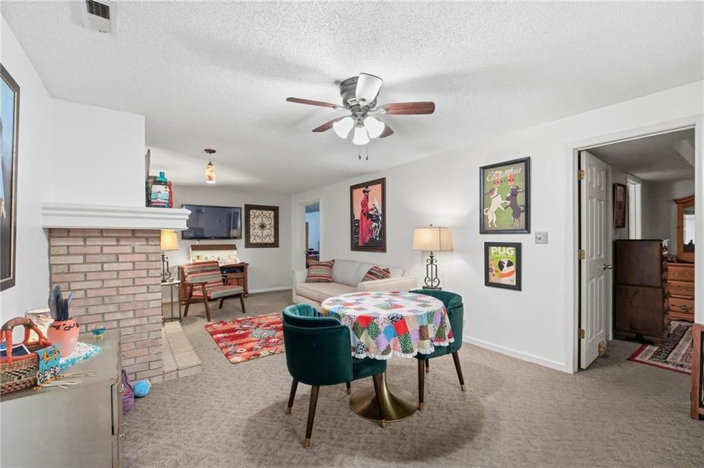312 E HANSEN Court — photo 14