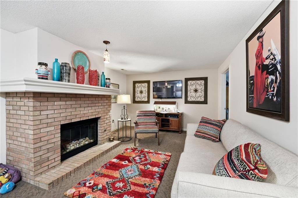 312 E HANSEN Court — photo 15