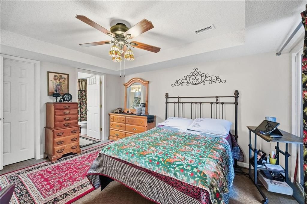 312 E HANSEN Court — photo 20