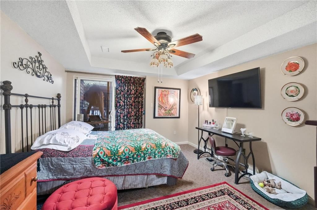 312 E HANSEN Court — photo 21