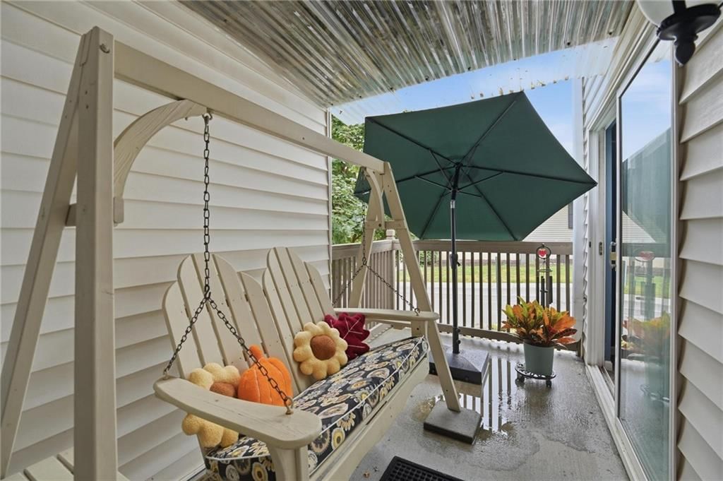 312 E HANSEN Court — photo 26