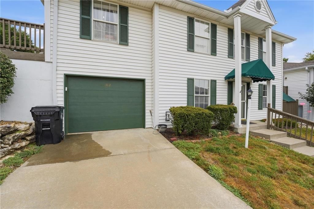 312 E HANSEN Court — photo 29