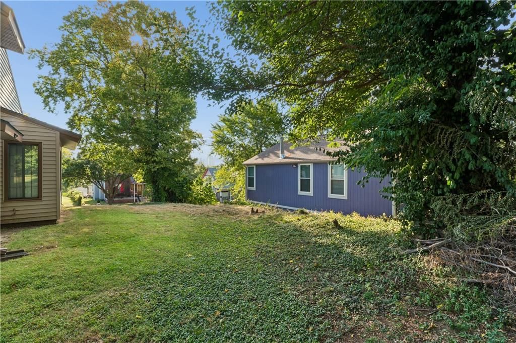 2114 Belleview Avenue — photo 10