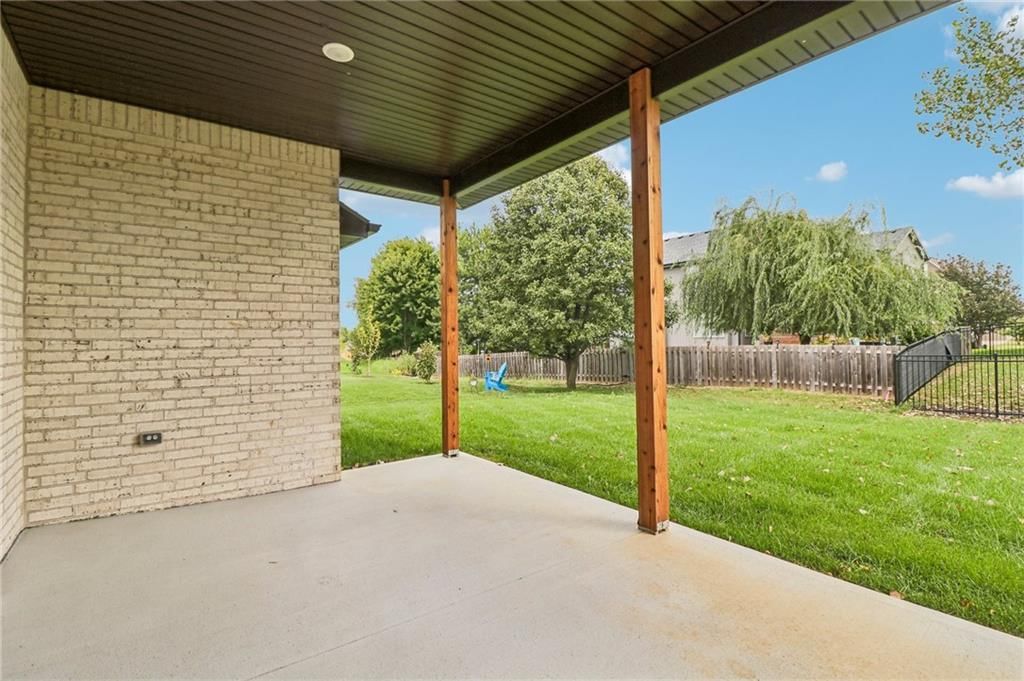 8523 Pickering Street — photo 9
