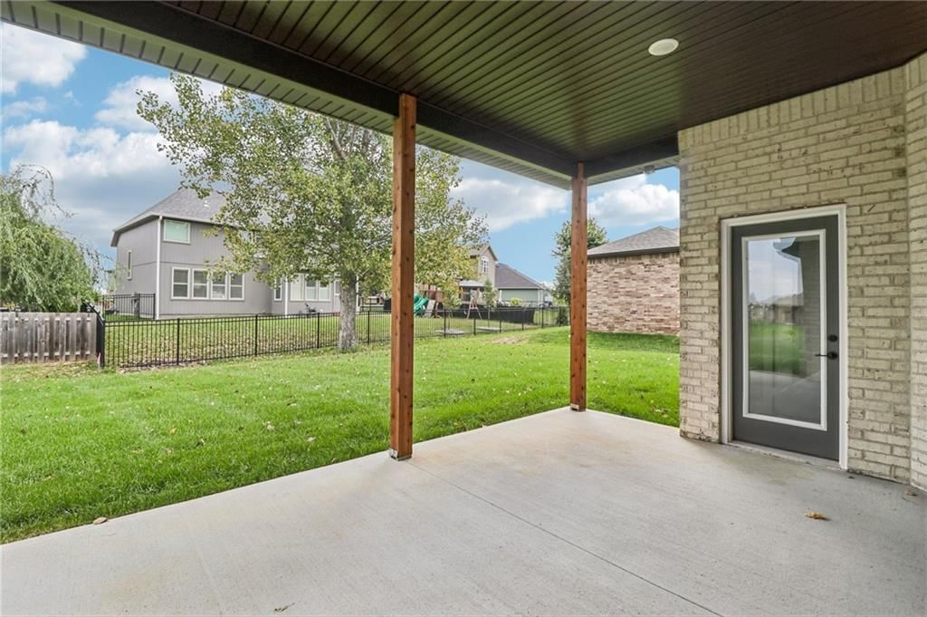 8523 Pickering Street — photo 10