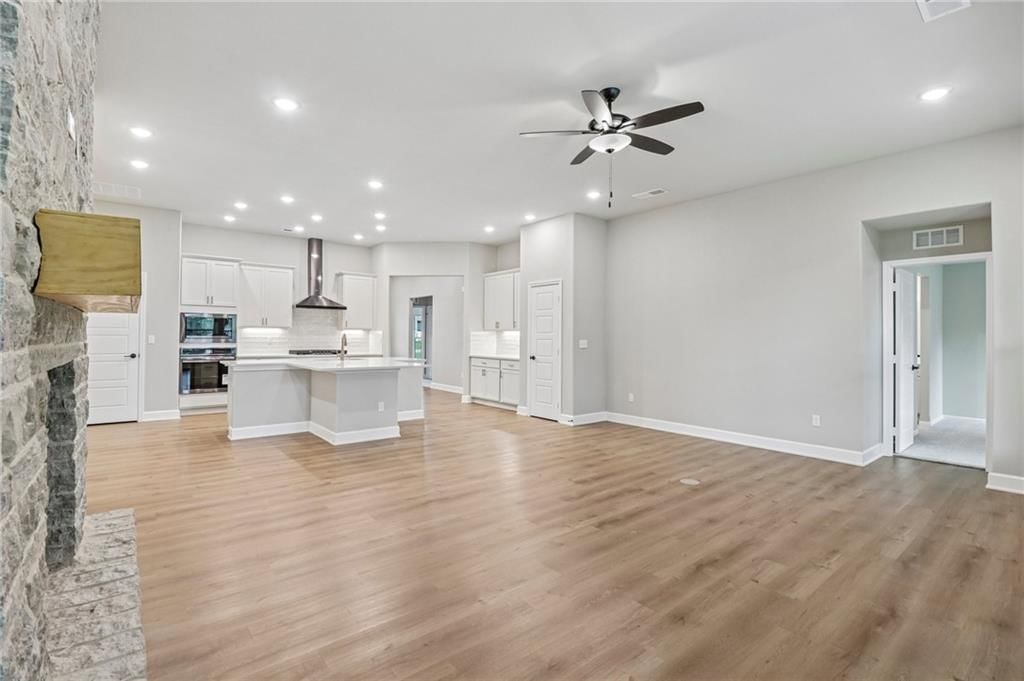 8523 Pickering Street — photo 14