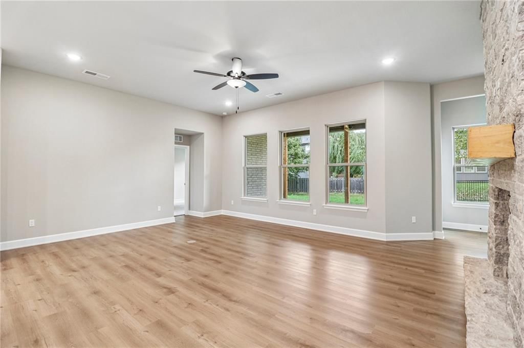 8523 Pickering Street — photo 15