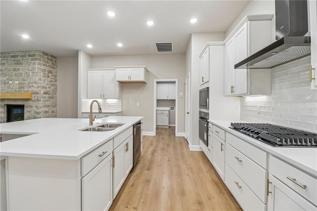 8523 Pickering Street — photo 16