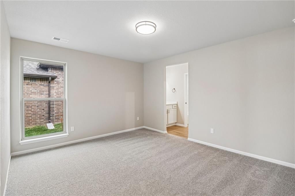 8523 Pickering Street — photo 27