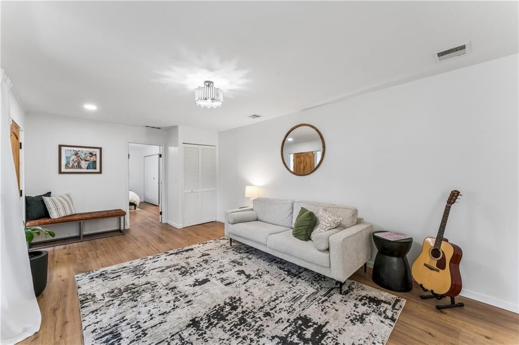 6100 W 88th Street — photo 7