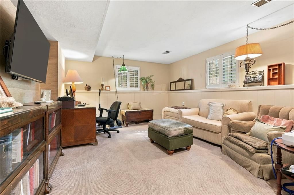 1036 S Lindenwood Drive — photo 18
