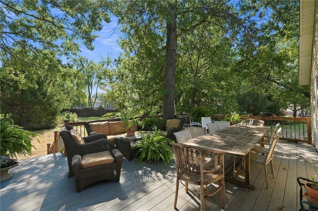 1036 S Lindenwood Drive — photo 22