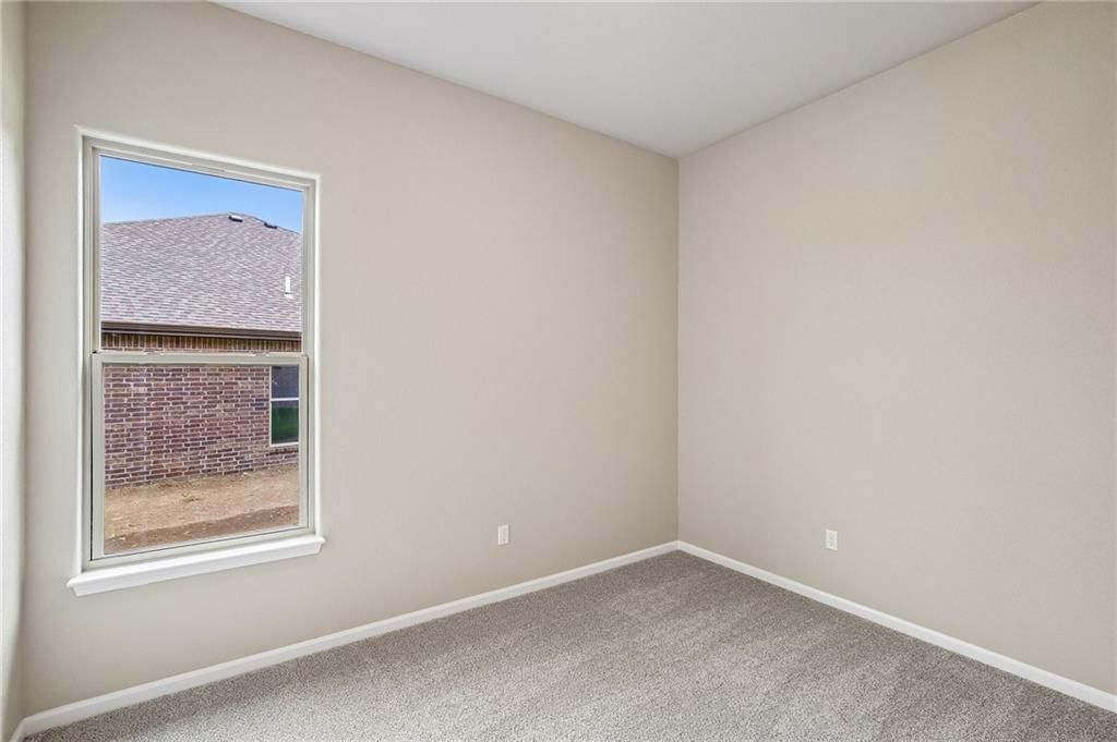 8435 Pickering Street — photo 20