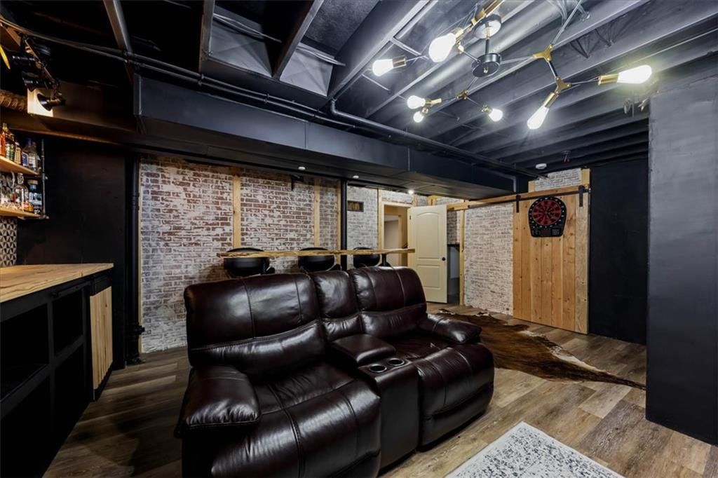 561 N Evergreen Street — photo 23