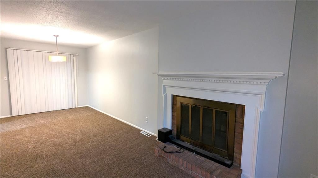 9320 OAKLAND Avenue — photo 10