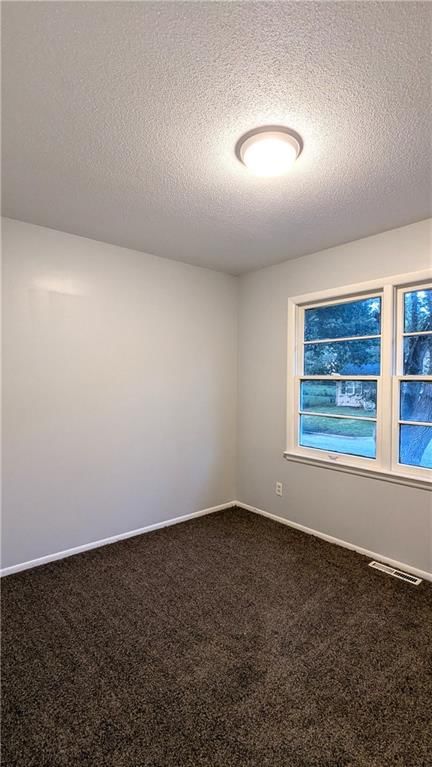9320 OAKLAND Avenue — photo 24