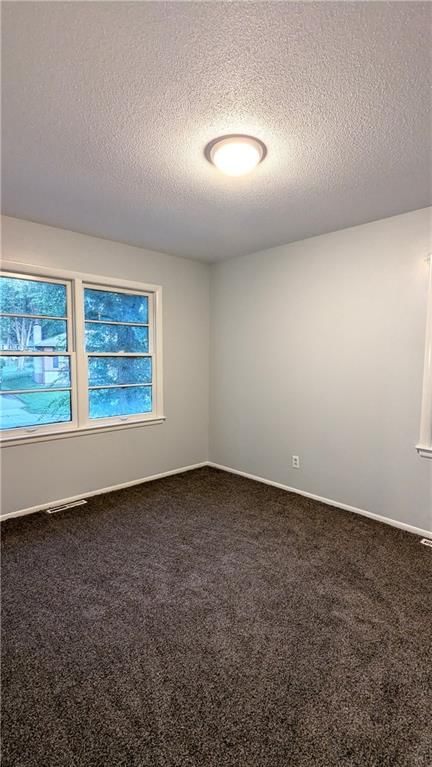 9320 OAKLAND Avenue — photo 26