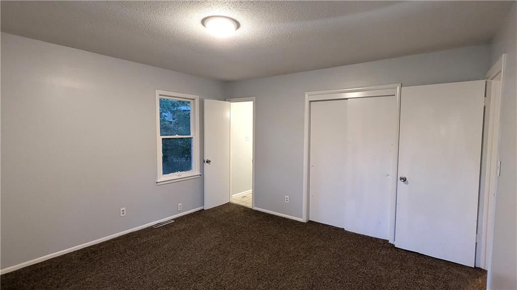 9320 OAKLAND Avenue — photo 28