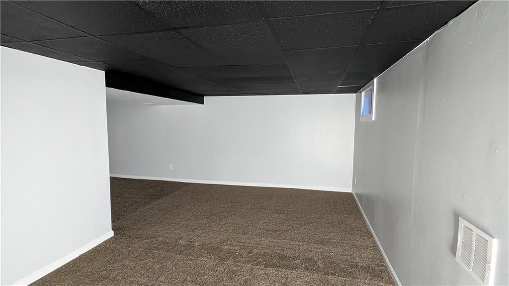 9320 OAKLAND Avenue — photo 31