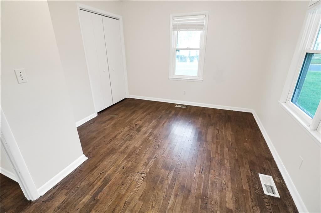 501 Salem Avenue — photo 8