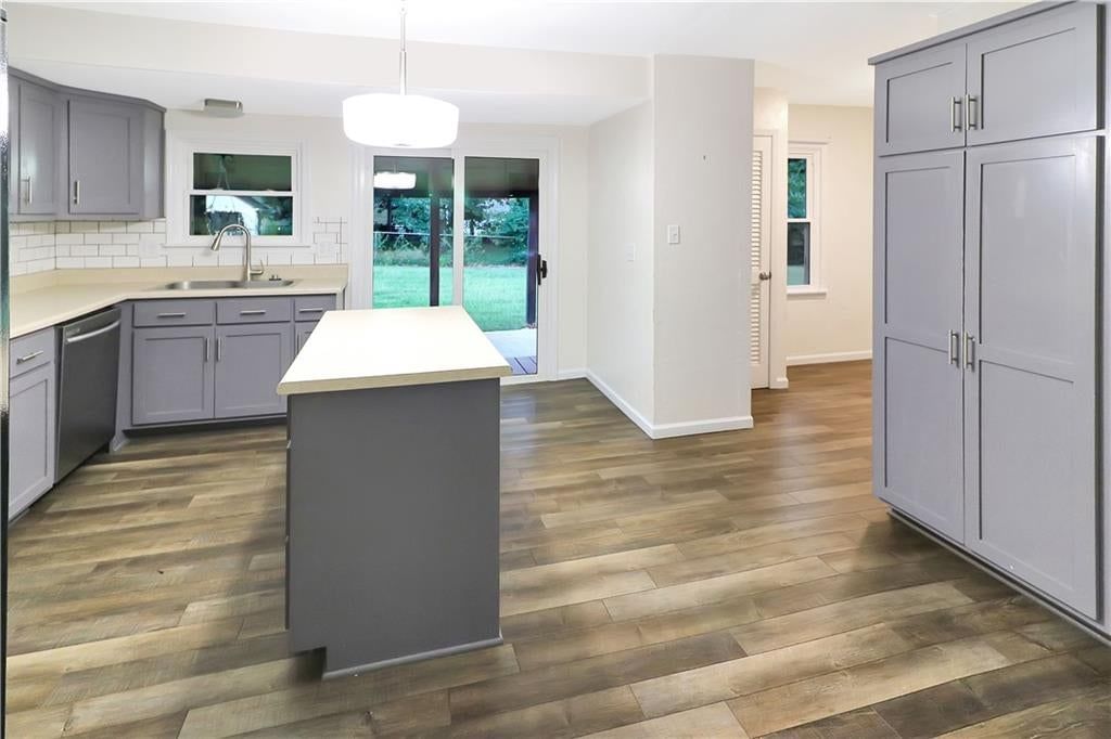 501 Salem Avenue — photo 15