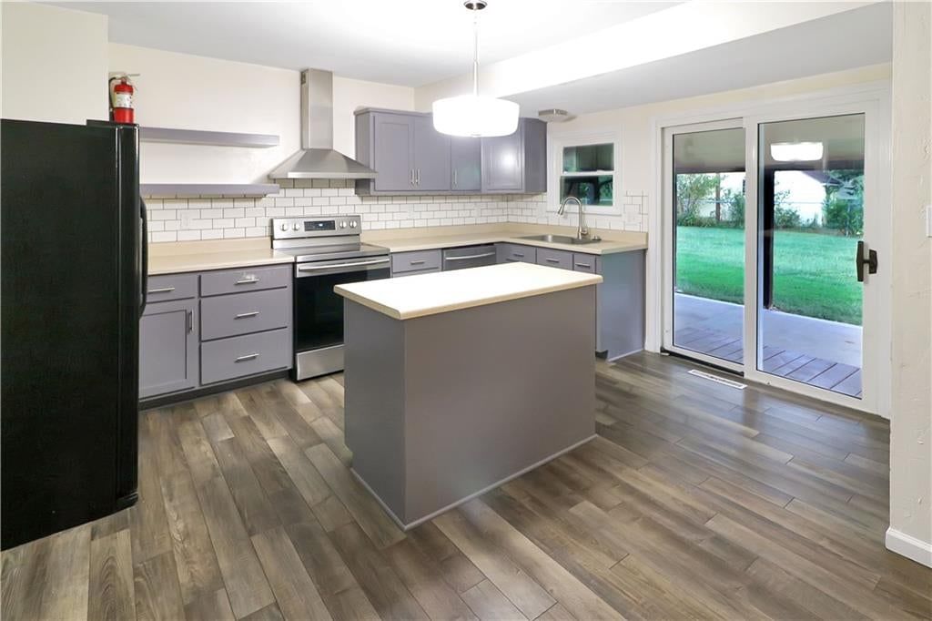501 Salem Avenue — photo 17