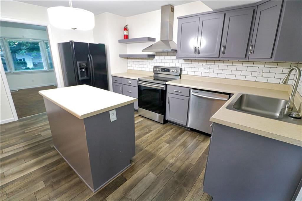 501 Salem Avenue — photo 22