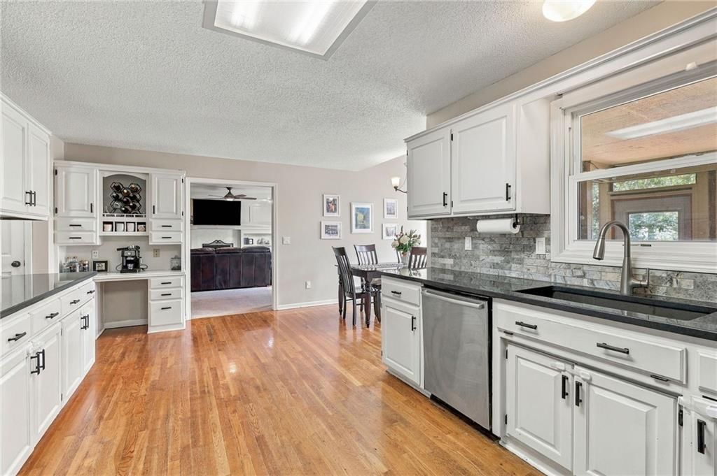 13309 W 116th Street — photo 16