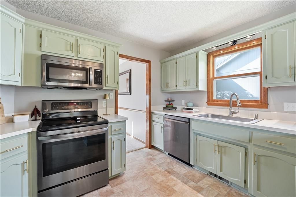 6821 T Gabbert Drive — photo 14