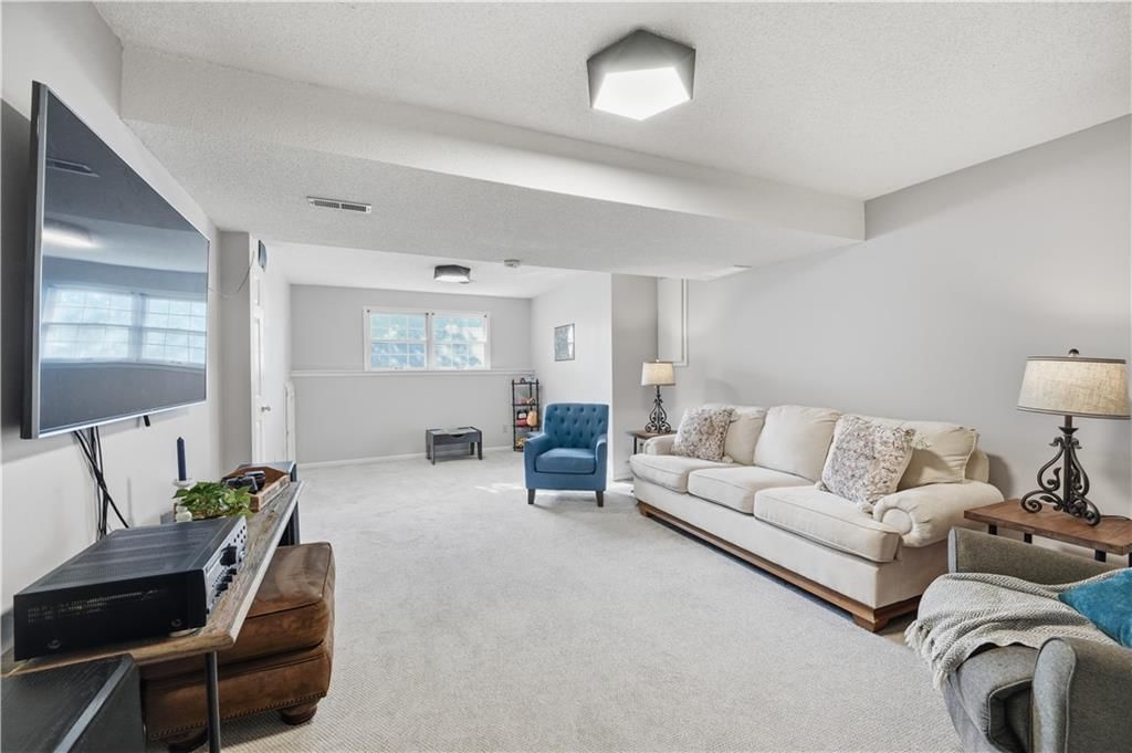 6821 T Gabbert Drive — photo 32