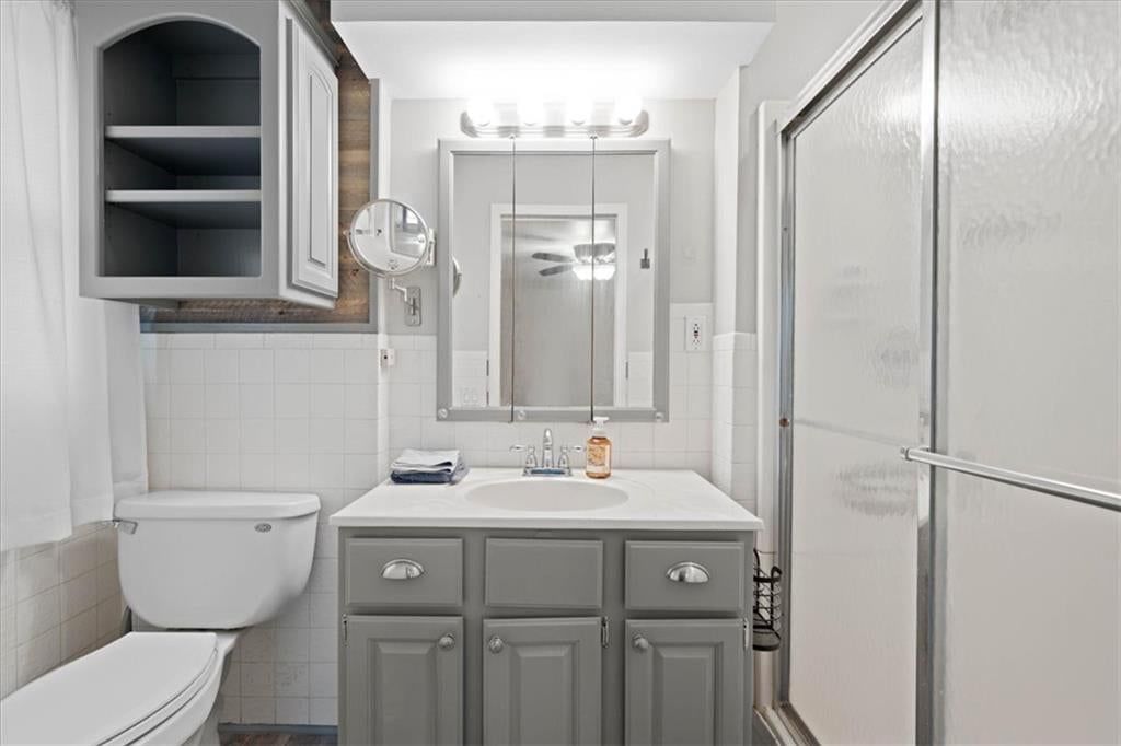 10616 Oak Street — photo 25