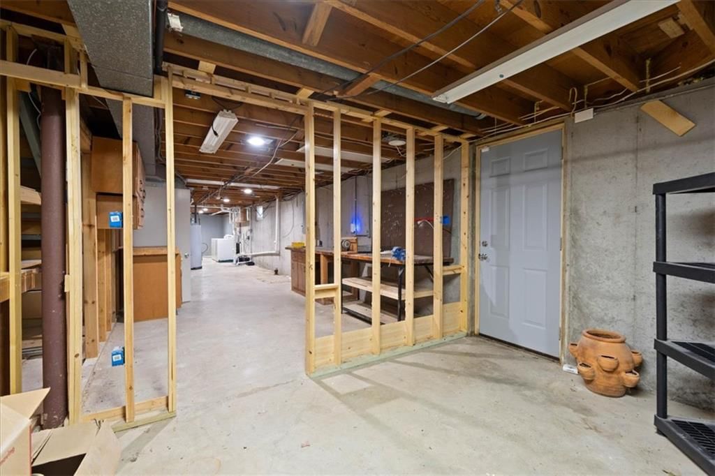 10616 Oak Street — photo 34