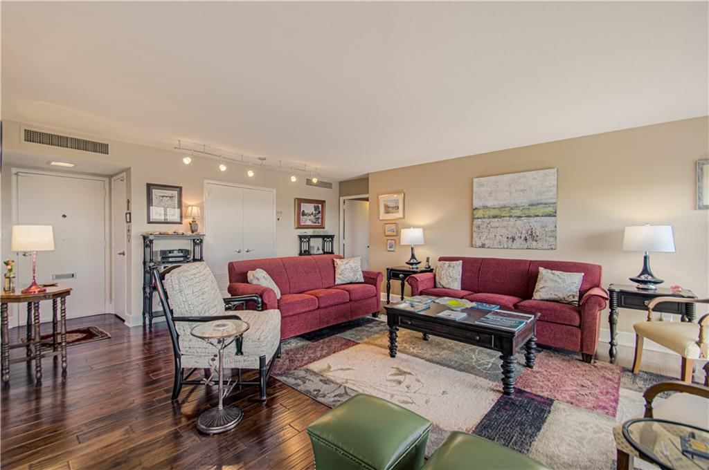 4550 Warwick Boulevard — photo 11