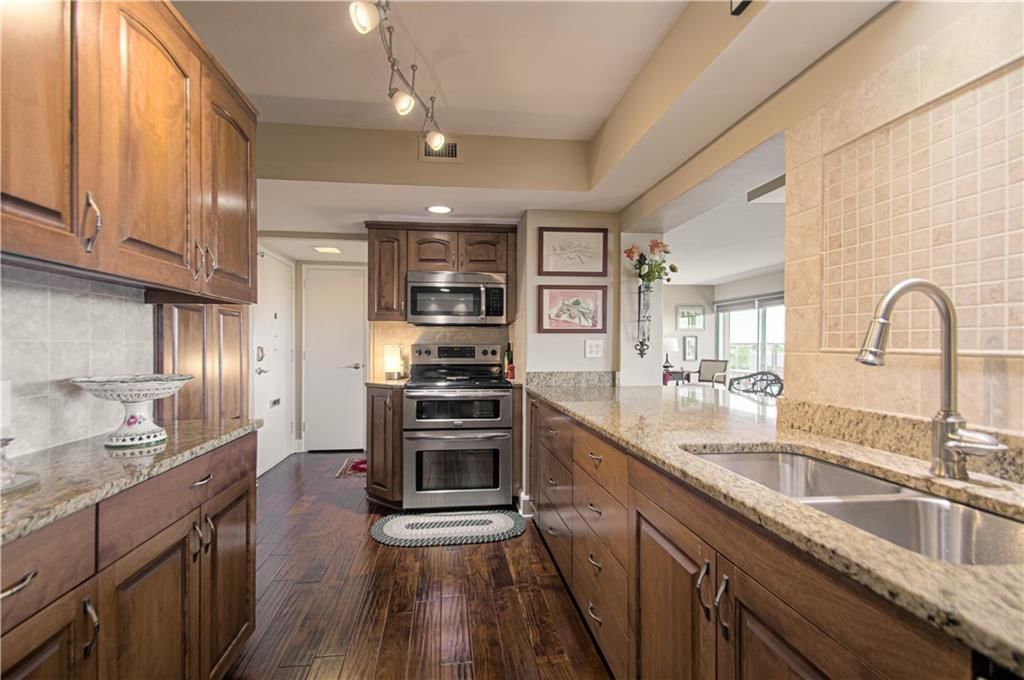 4550 Warwick Boulevard — photo 22