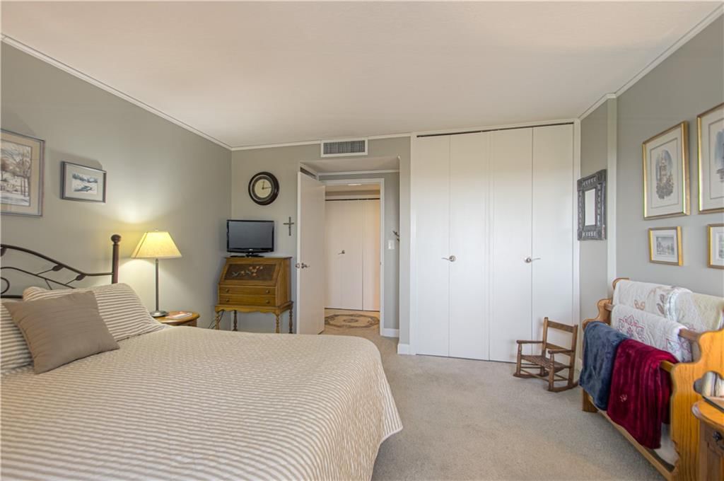 4550 Warwick Boulevard — photo 35