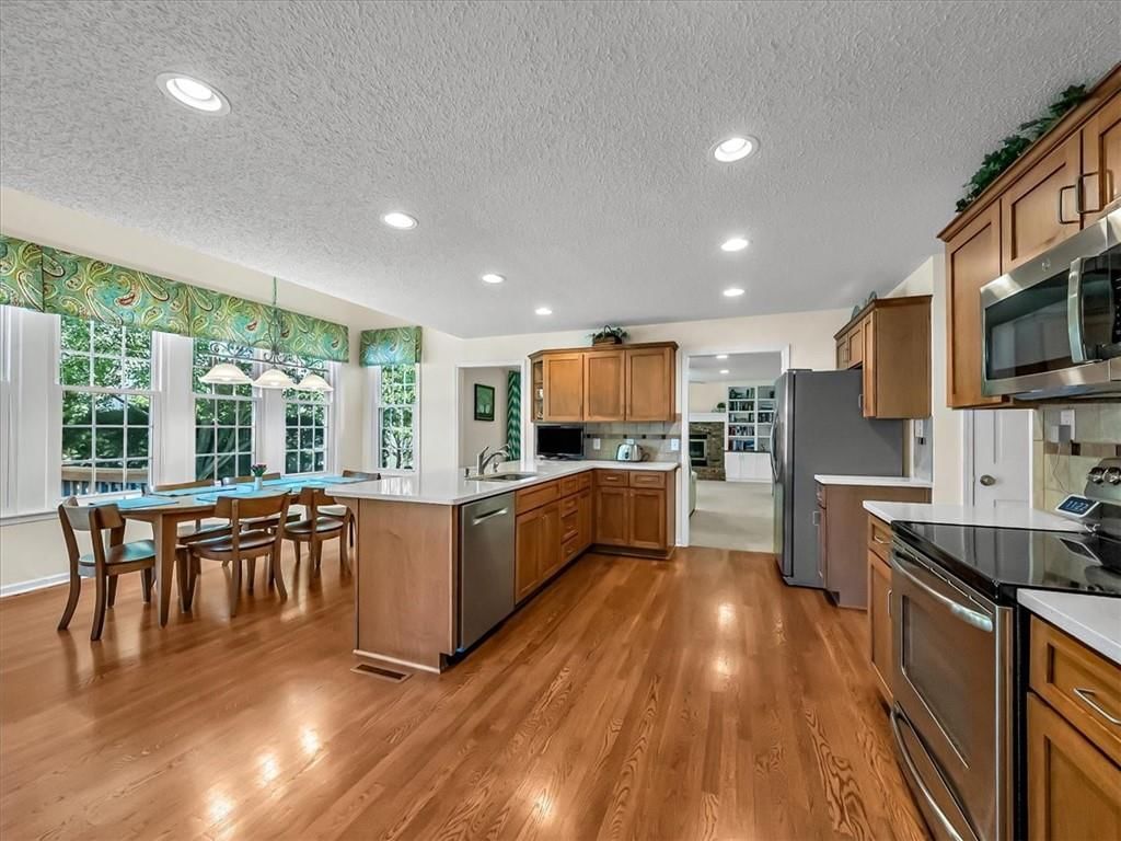 14140 W 114th Street — photo 7