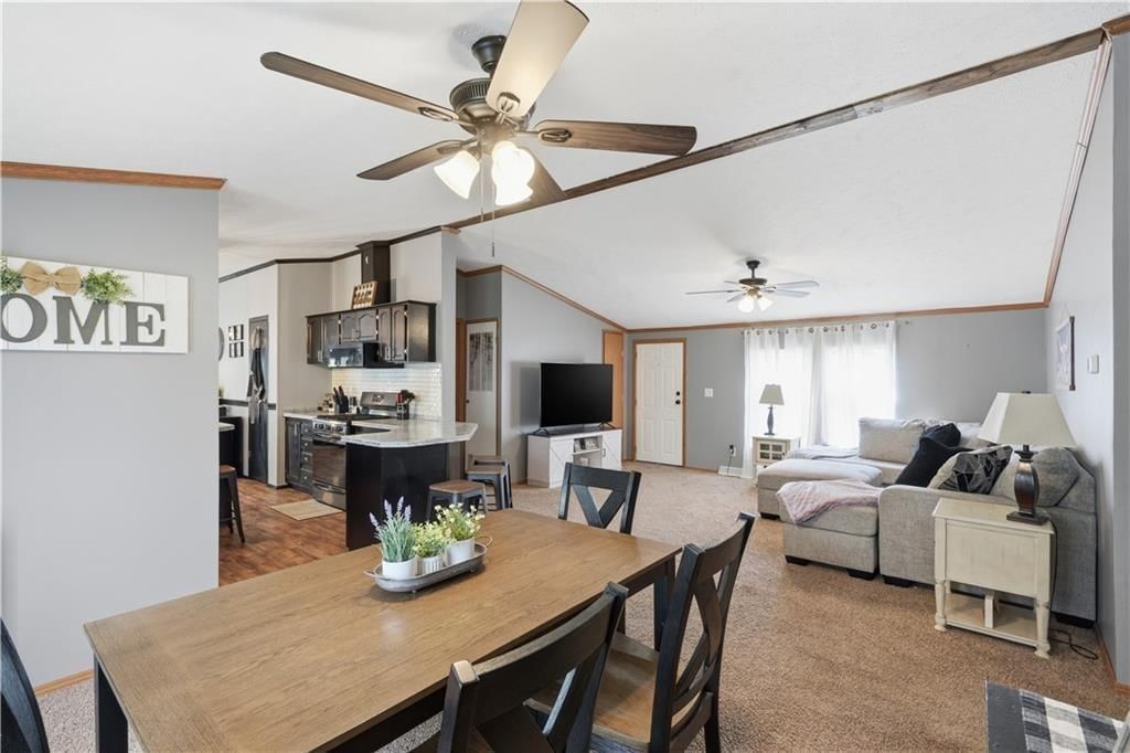 806 West Street — photo 5