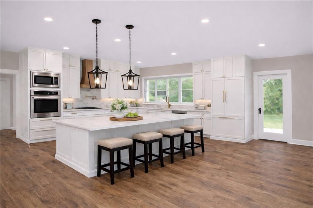 Photo 21 of 28 - 17090 Smith Road, Smithville, MO 64089