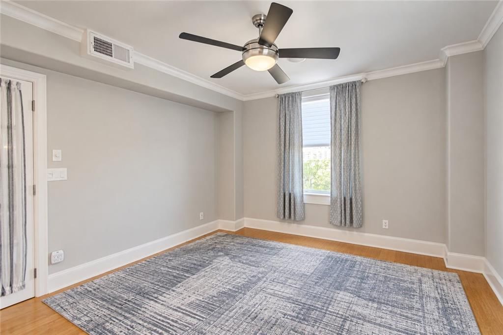 229 Ward Parkway — photo 56