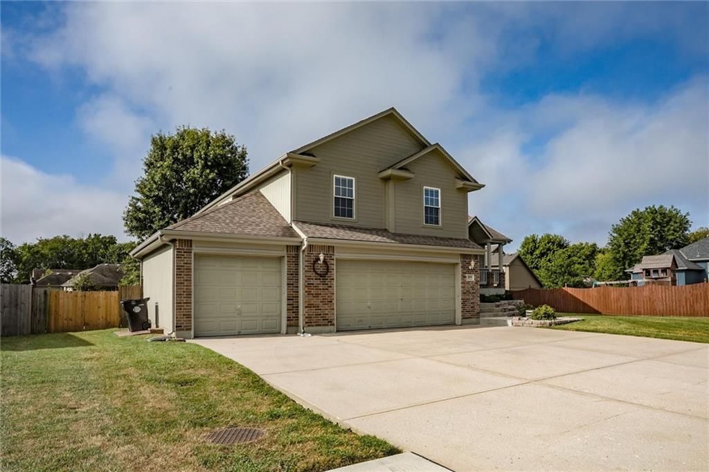 1804 WINCHESTER Drive — photo 3