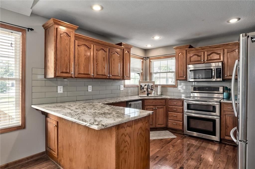 1804 WINCHESTER Drive — photo 8