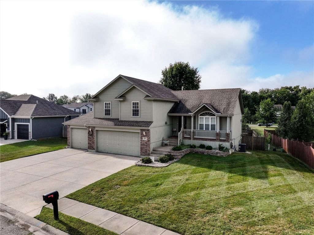 1804 WINCHESTER Drive — photo 30