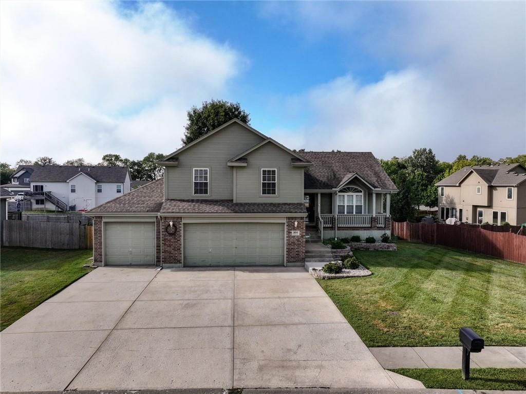 1804 WINCHESTER Drive — photo 31