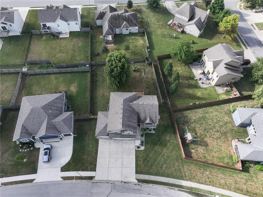 1804 WINCHESTER Drive — photo 32